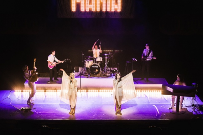 MANIA - THE ABBA TRIBUTE: Το καλύτερο πάρτυ με ζωντανή μουσική αφιερωμένο στους Abba στο CT Garden