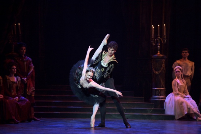 English National Ballet: Το μπαλέτο Swan Lake σε χορογραφία Derek Deane σε διαδικτυακή προβολή