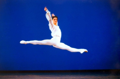Alessio Carbone: Ο ταλαντούχος Ιταλός κορυφαίος χορευτής του Μπαλέτου της Όπερας του Παρισιού