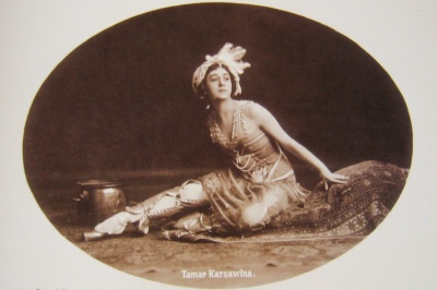Tamara Karsavina: Η θρυλική μπαλαρίνα που ξεχώριζε για την γοητεία και την δύναμη του μυαλού της