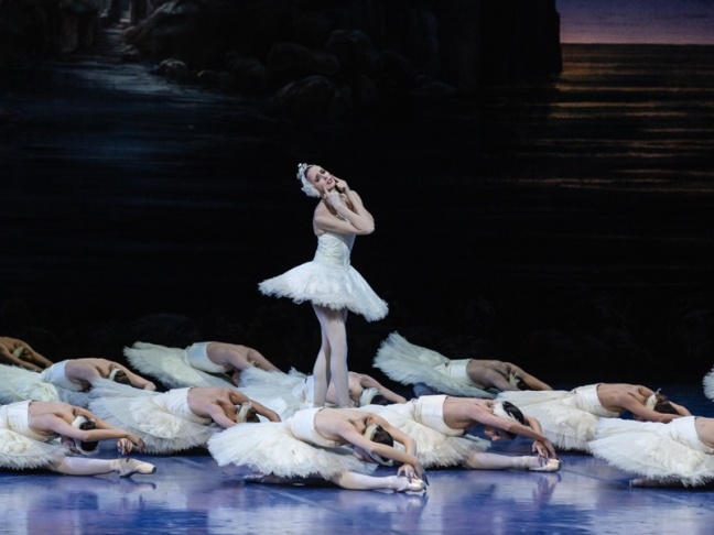 Όπερα της Ρώμης: Το μπαλέτο Swan Lake με κορυφαίους χορευτές του Bolshoi Ballet σε online προβολή