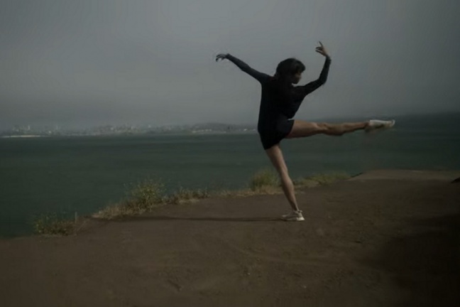 Dance of Dreams: Η ταινία του Μπέντζαμιν Μίλιπεντ με έμπνευση από το Vertigo του Άλφρεντ Χίτσκοκ (video)