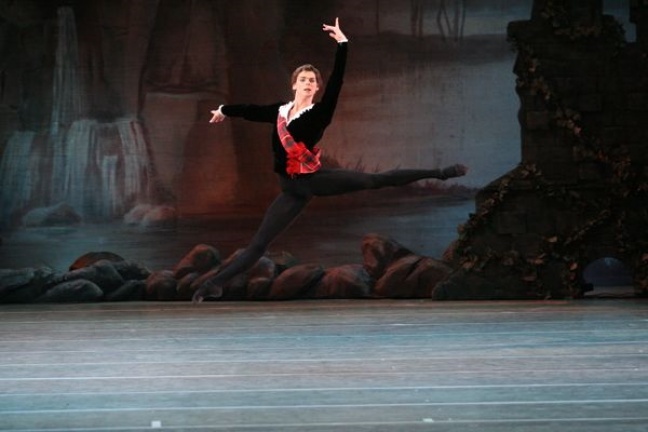 Mariinsky Ballet: Παρακολουθήστε στο διαδίκτυο μια παράσταση με τον κορυφαίο χορευτή Vladimir Shklyarov