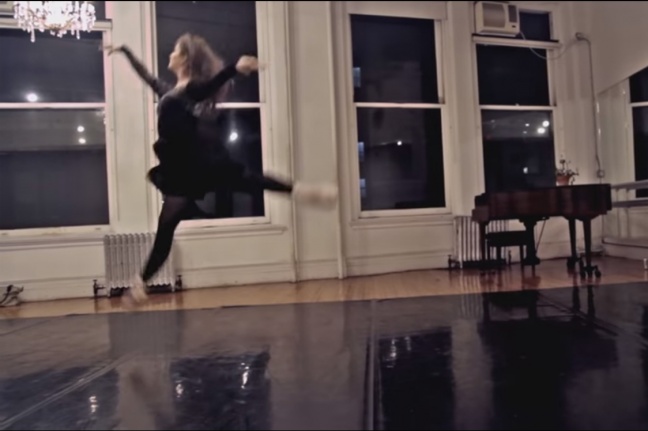 Το “Hello” της Adele σε μια ξεχωριστή χορογραφία (ΒΙΝΤΕΟ)