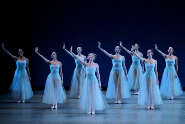 Το μπαλέτο Serenade: Όταν ο Balanchine έδωσε κίνηση στη μουσική του Tchaikovsky 